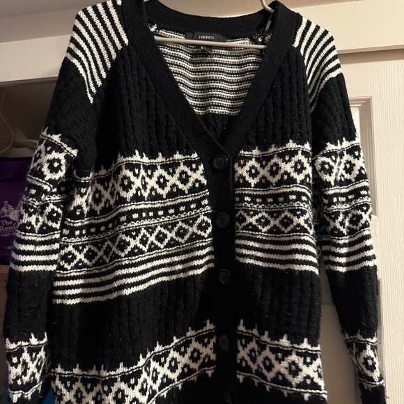 Forever 21 Black & White Cardigan Size Large - Picture 2 of 5